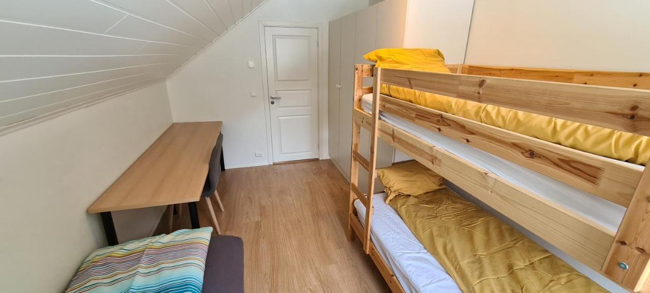 Cheerful 4-Bedroom Home With Fireplace, 1,5Km From Flam Center Aurland Εξωτερικό φωτογραφία